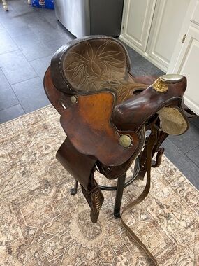 Vintage Youth Western Leather Saddle. 14” Seat.